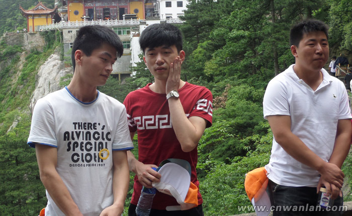 年轻就是好啊!瞧,这可爱的小伙伴!